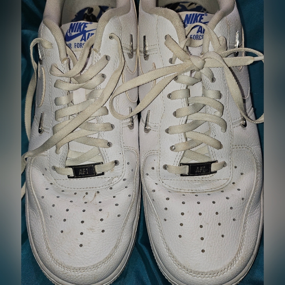 Nike Air Force 1 LX Sisterhood Sneakers White Silver Chrome CT1990-100 Womens 10